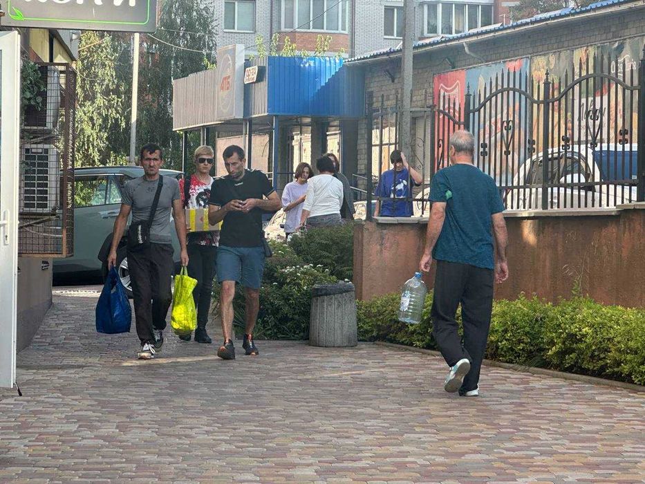 Оренда приміщення під магазин, Вишневе, поряд АТБ 44кв.м