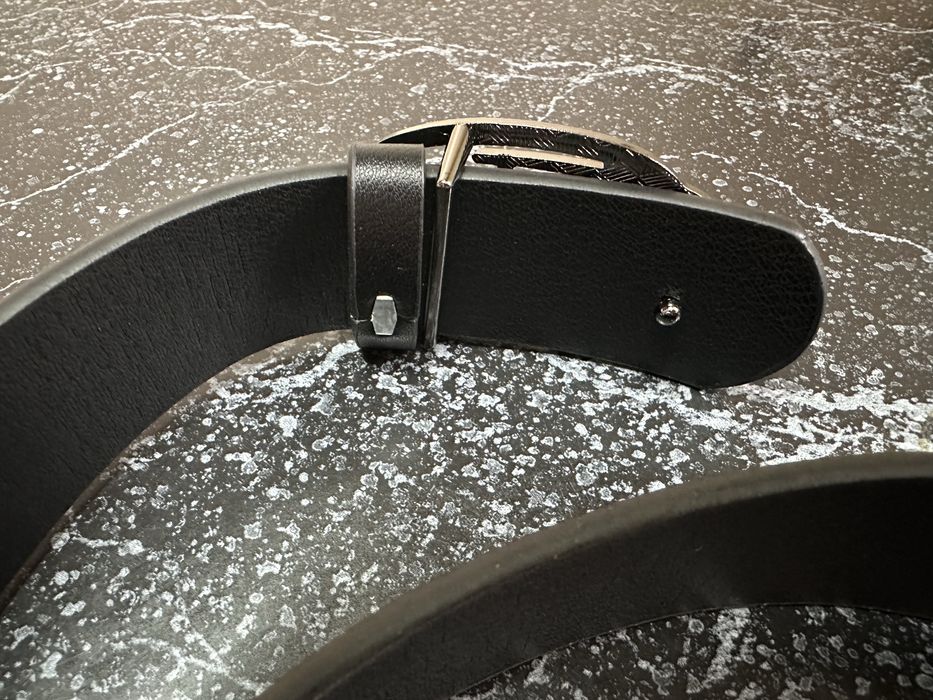 Ремінь унісекс чорний.