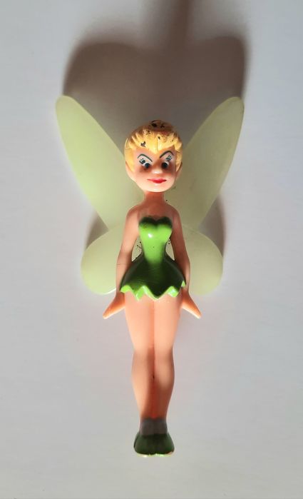 Игрушки из Макдональдс.