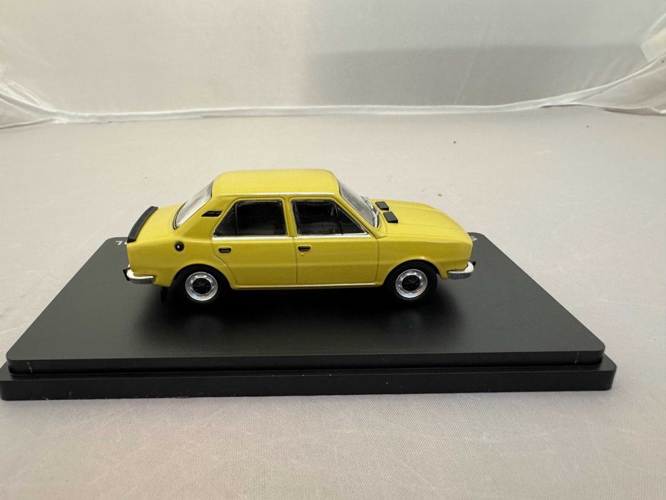 SKODA 120L – ABREX 1:43 – Kolekcjonerski model
