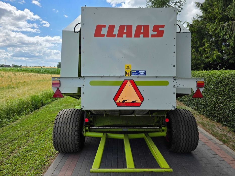Prasa rolująca bele baloty Claas Variant 280 2003r. Case 5140