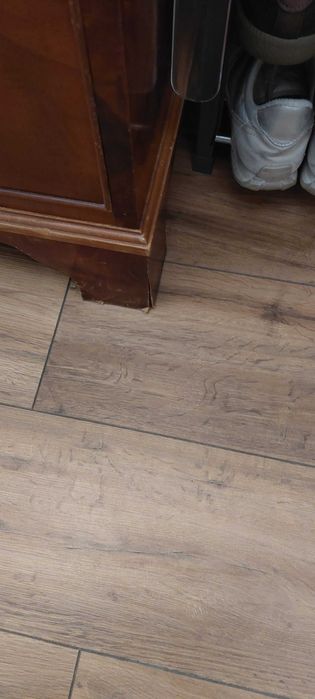 Cómoda Pequena - F 40cm x Larg 74cm x Alt 82 cm