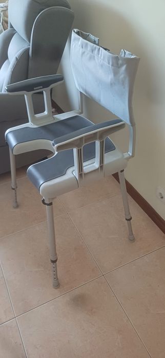 Cadeira de banho + Andarilho ajustável