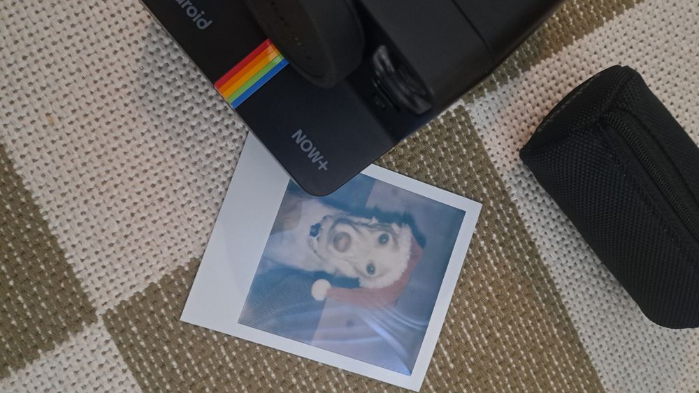 Câmara Polaroid Now + (acessorios na caixa)
