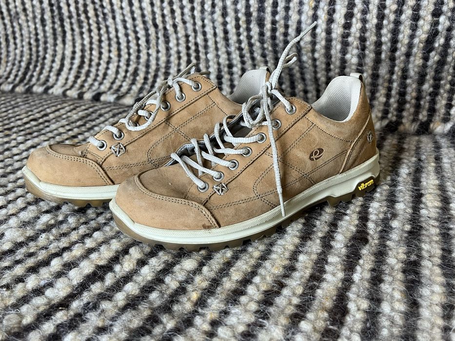 Трекінгові кросівки шкіряні