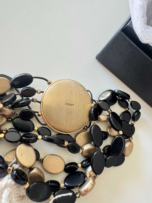 Zestaw biżuterii z kamieniami