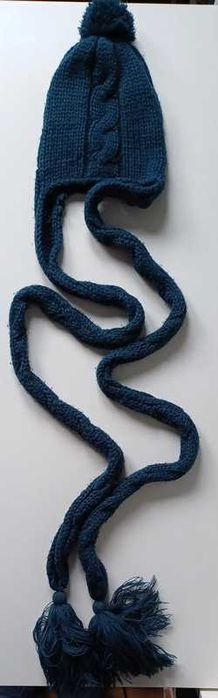 Granatowa czapka Reserved