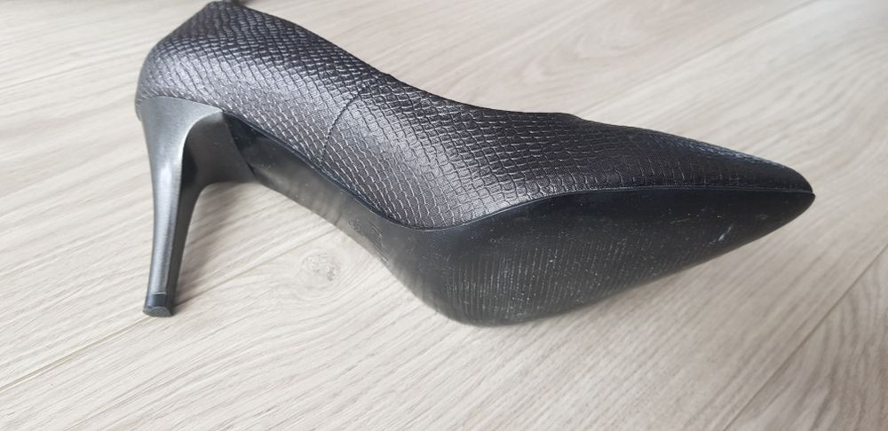 Buty szpilki rozm 39