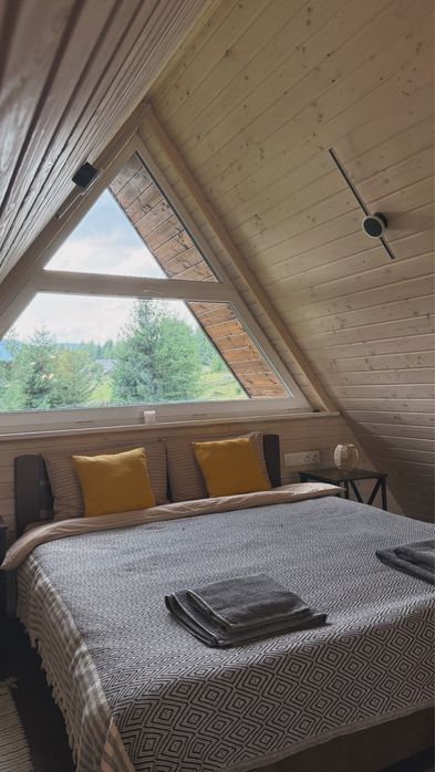 Оренда котеджу в стилі A-frame, здача подобово