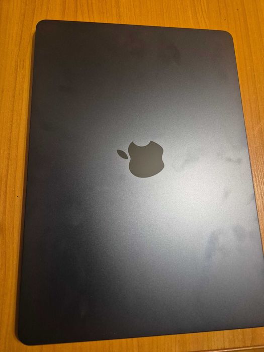 Macbook air 13,6" 2024 m4 ,16/256