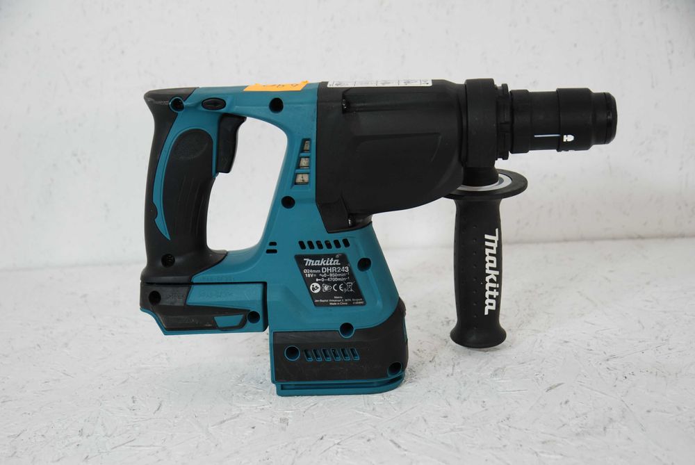 Młotowiertarka Makita DHR243