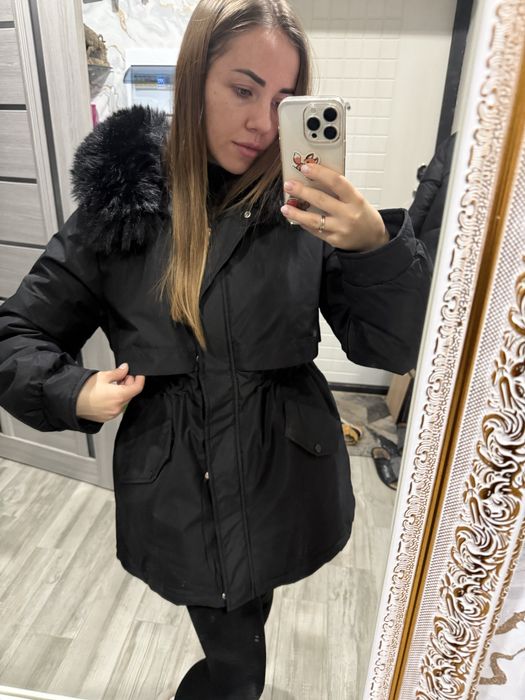 Парка жіноча нова
