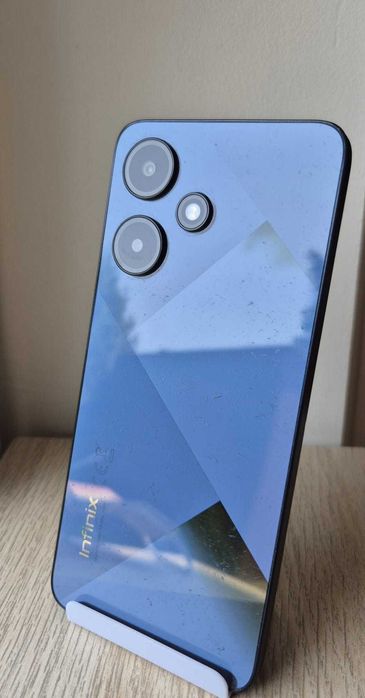 Infinix Hot 30i 4/128 GB 6,6" 13 Mpx 5000 mAh dual SIM
