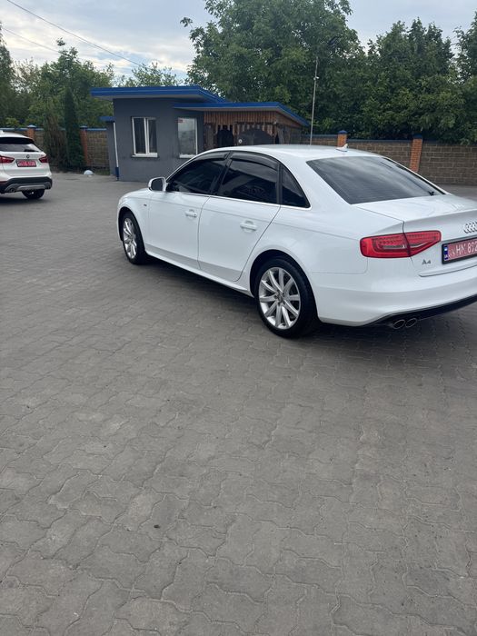 Ауді а4 s-line qwattro