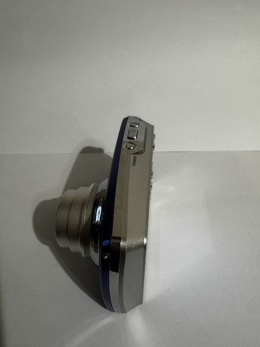 Продам цифровий фотоапарат Olympus mju 760