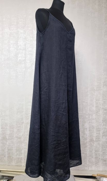 Сарафан на бретелях з тканини рамі