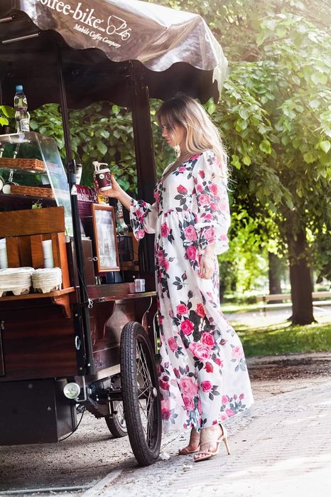 Sukienka Olivia Emo biała kwiaty,długa,zwiewna maxi 36/S nowa piękna