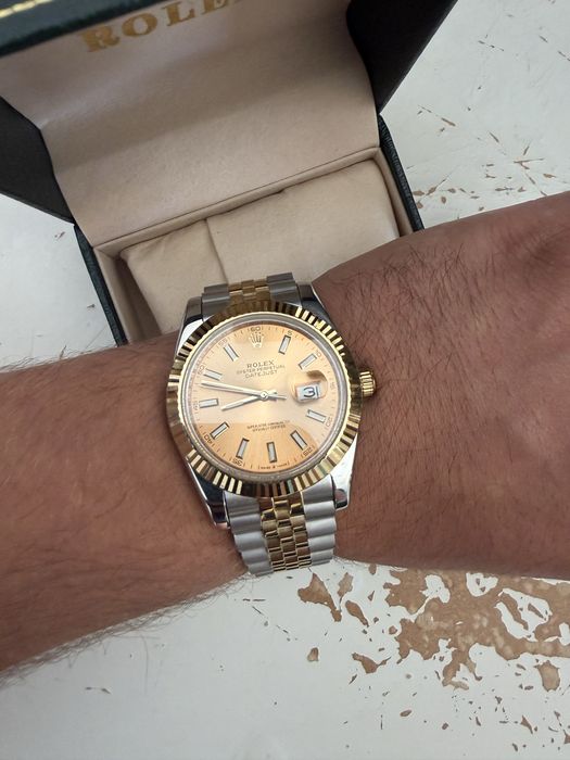 Rolex Date Just dourado e prateado