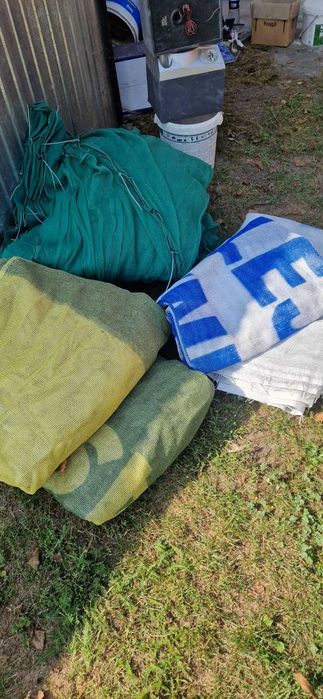 Siatki zabezpieczające na rusztowania