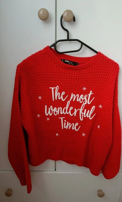 Nowy Sweter w kolorze czerwonym