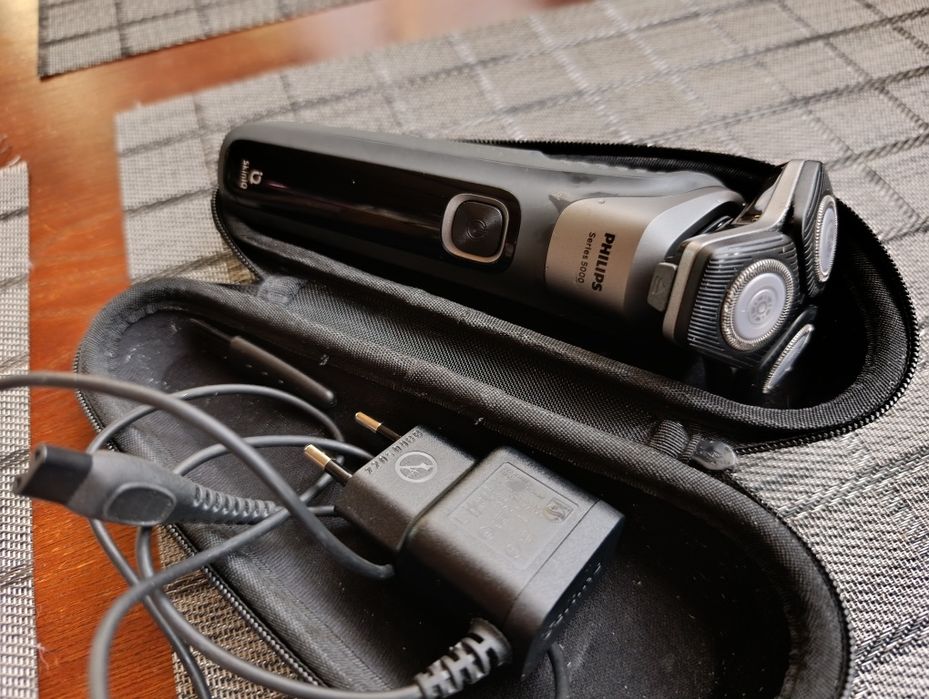 Електробритва Philips 5000 series