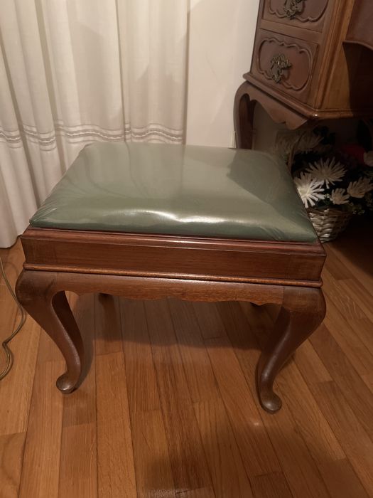 Banco madeira antigo praticamente novo