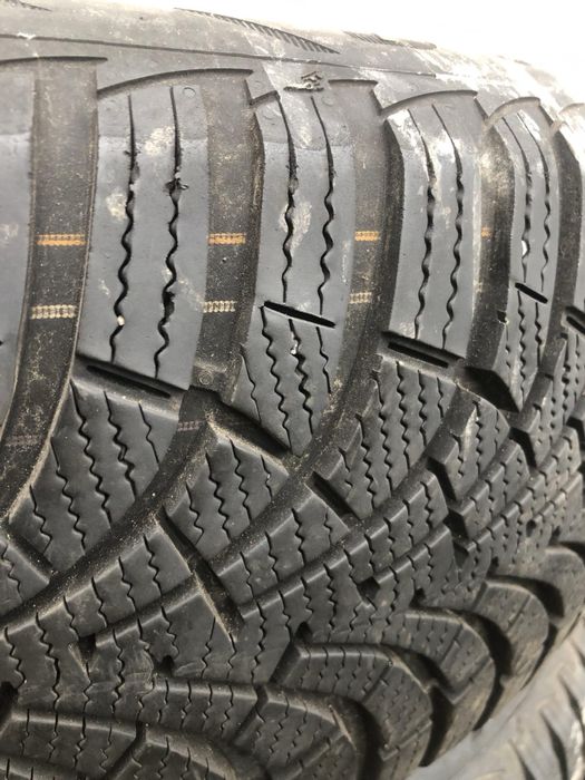 Комплект коліс гуми гудієр зимова в гарному стані зима всесезонка шини