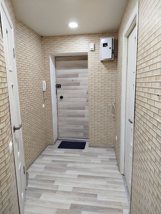 1-на кв у центрі р-н  5-ої лікарні, Варус,Атб, вул.Перемоги/Яценко 3/5