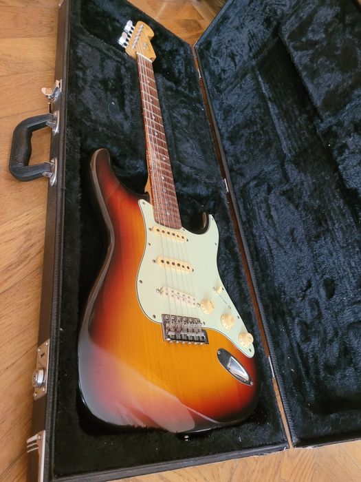 Gitara elektryczna Fender Stratocaster 62 Reissue japan lata 80