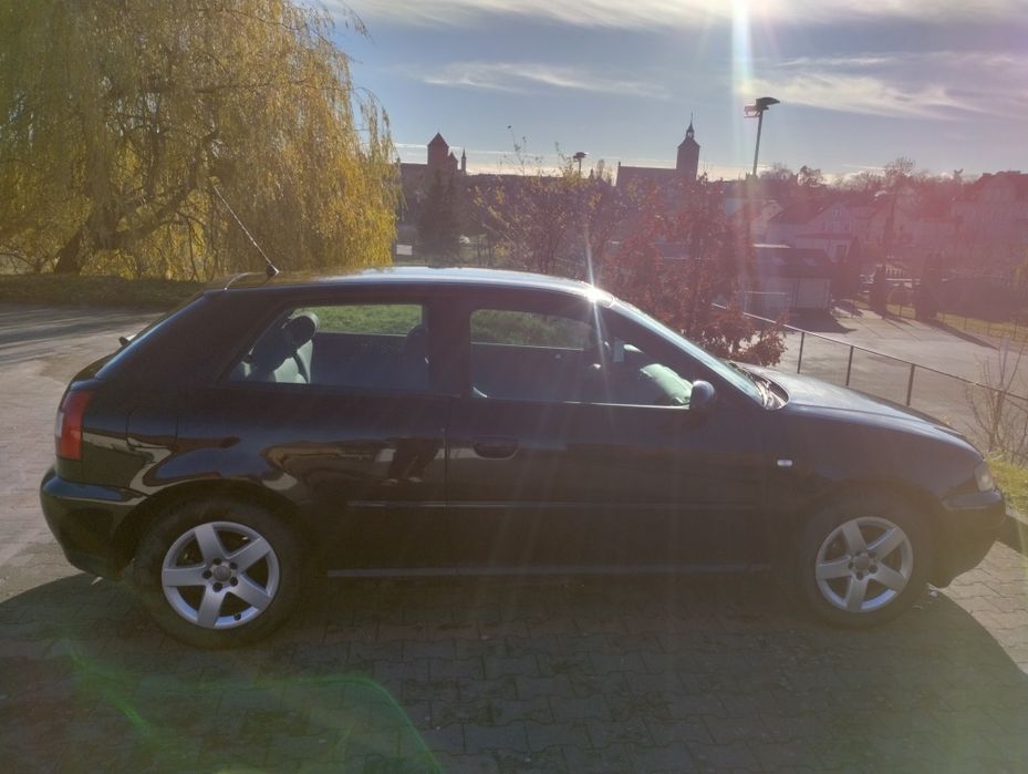 Audi A3 8L 1.6 102km