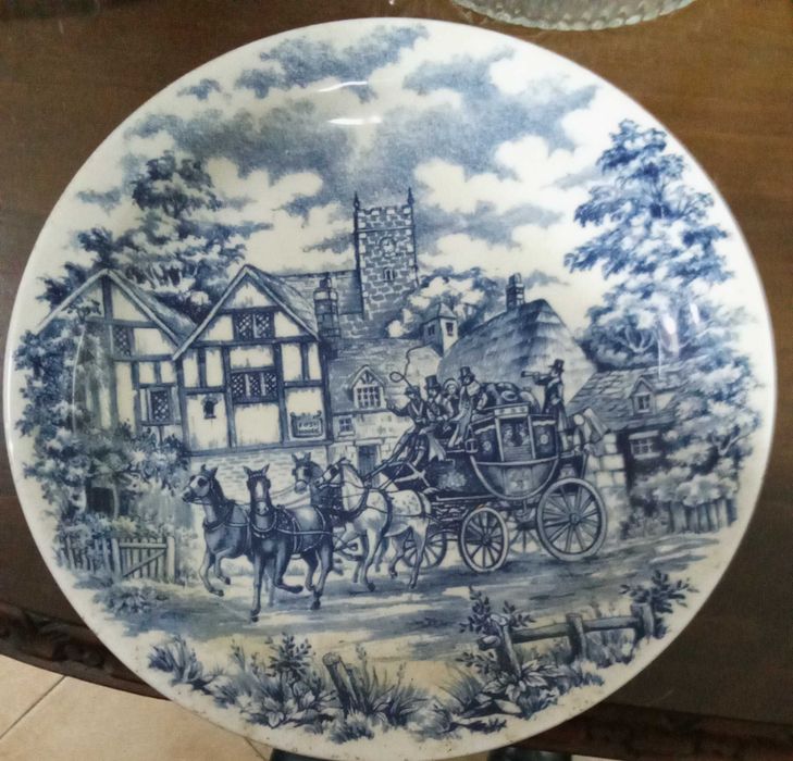 26 Pratos porcelana inglesa diversas imagens