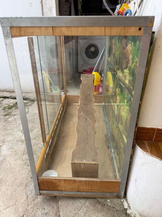 Terrário para animais exóticos