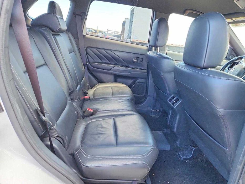 Mitsubishi Outlender Plug-in-Hybrid Sel 2019.