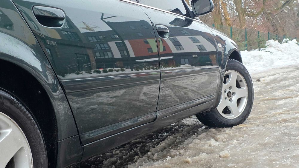 Audi A6 2003року 2.5дизель Автомат в дуже гарному стані