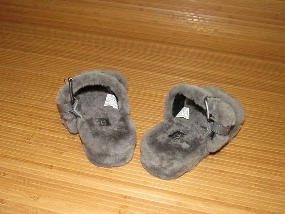 Шльопанці UGG Fuzz Yeah Slippers; EUR-38; ус-ка: 24см