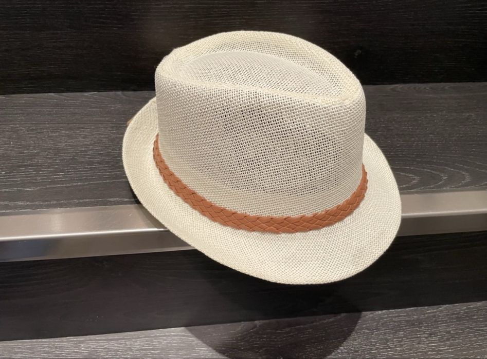 Varios Chapéus de Palha e outros NOVOS Homem e Senhora !!!