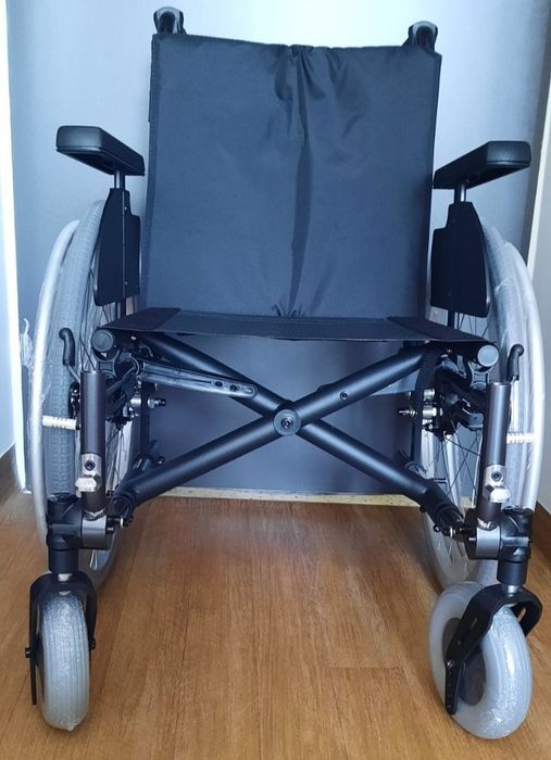 Продам инвалидное кресло Vermeiren V500 Active (новое)