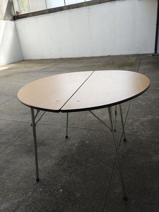 Vendo mesa rebatível