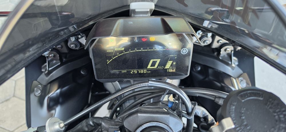 Yamaha R7 deslimitada