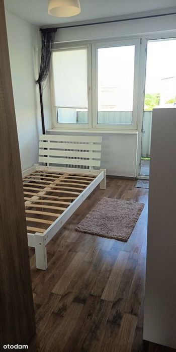 3 pokoje z balkonem i osobną kuchnią