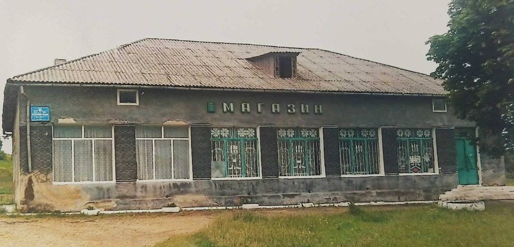 Продається нежитлове приміщення магазин