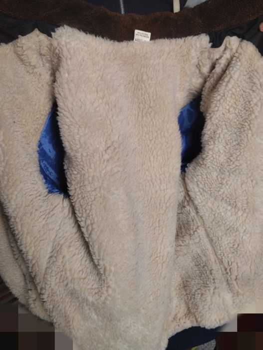 Продам куртку на овчине