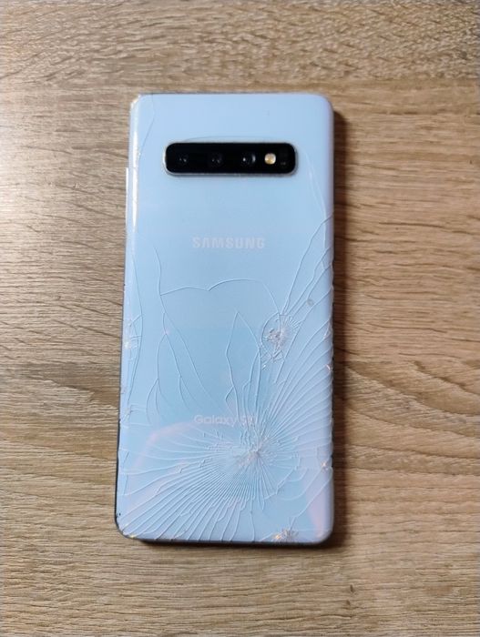 Samsung S10 8/128 ГБ | Не вмикається | Робочий дисплей