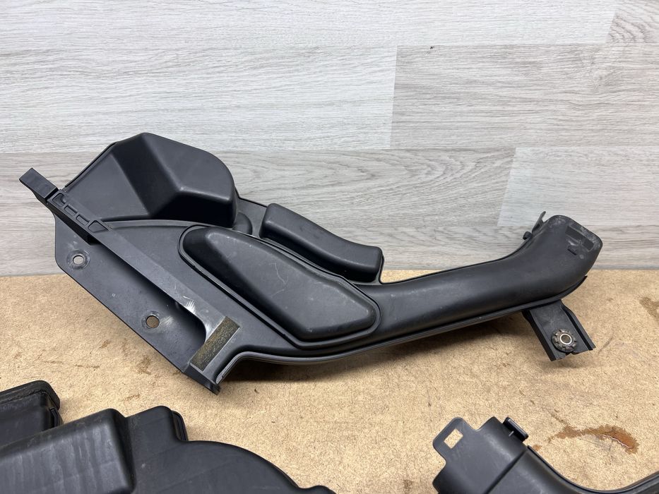 Патрубки воздуховода Nissan Rogue t32 14-20