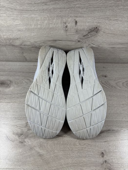 Hoka Carbon чоловічі кросівки 44 розмір