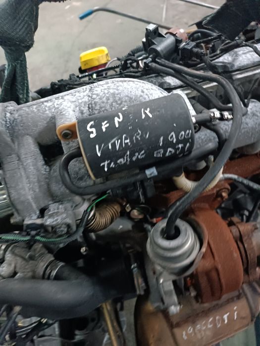 Motor de Renault Trafic 1900 CDTI completo