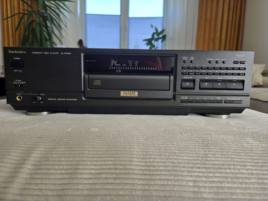 Technics Compact Disc Player SL-PS900