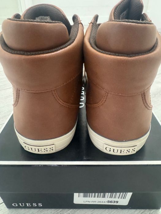 Продам  чоловічі кеди Guess