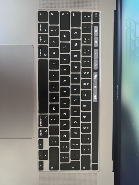 Vendo macbook pro, 16” i7 2019