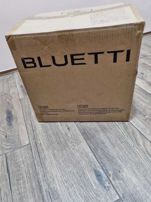 Продам зарядну станцію BLUETTI PowerOak EB55 700W. Куплена рік тому.
